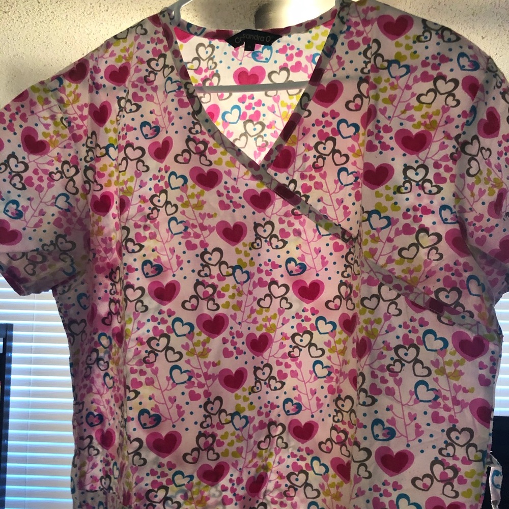 Scrub top